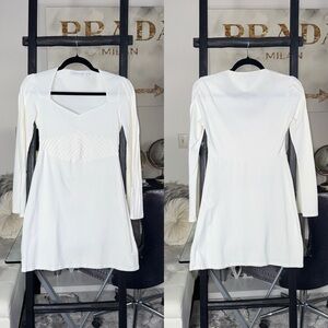 Anne Fontaine White Long Sleeve V-Neck Fit And Flare Dress
Womens 40 US 6/8 EUC